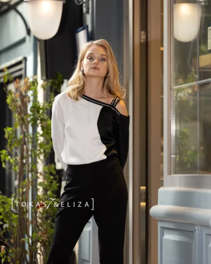 Agnes Roman-Style Blouse