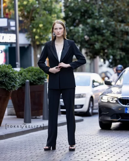 Tolyester Three-Piece Suit